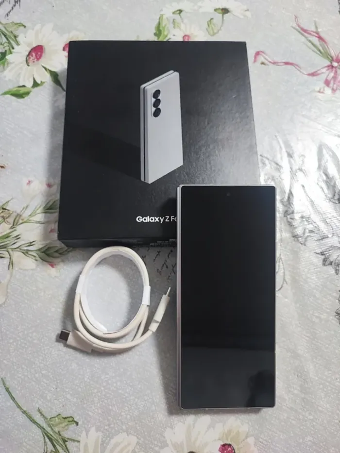 Samsung Galaxy Z Fold6 - photo numéro 3