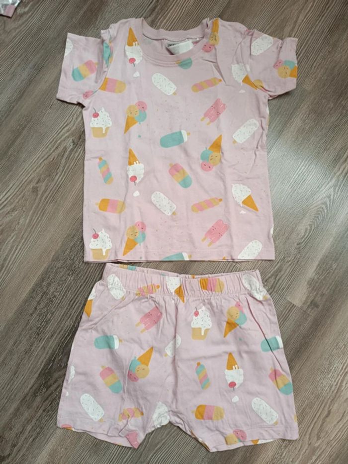 Pyjama short fille marque h&M taille 98 cm - photo numéro 2