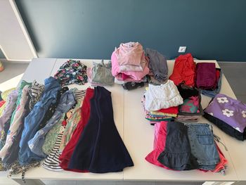 Énorme lot fille 4 ans 