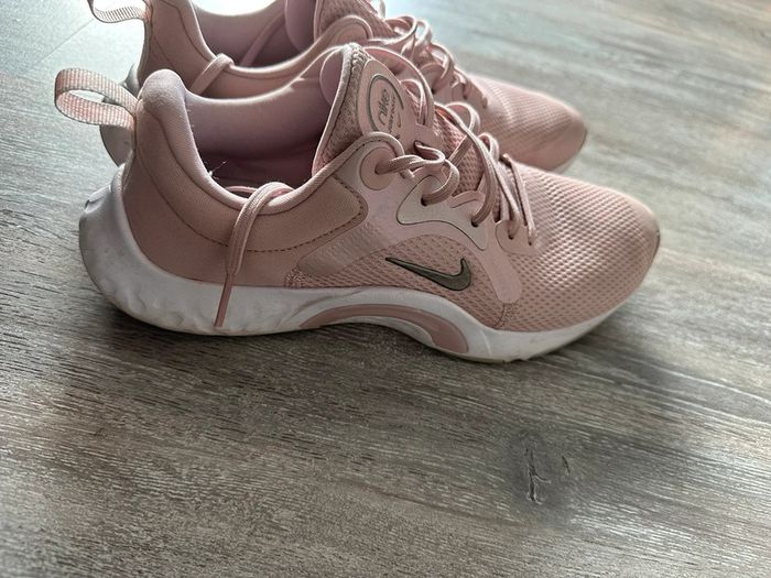 Chaussures basket Nike confort - photo numéro 4