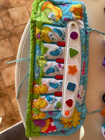 Piano à accrocher au parc