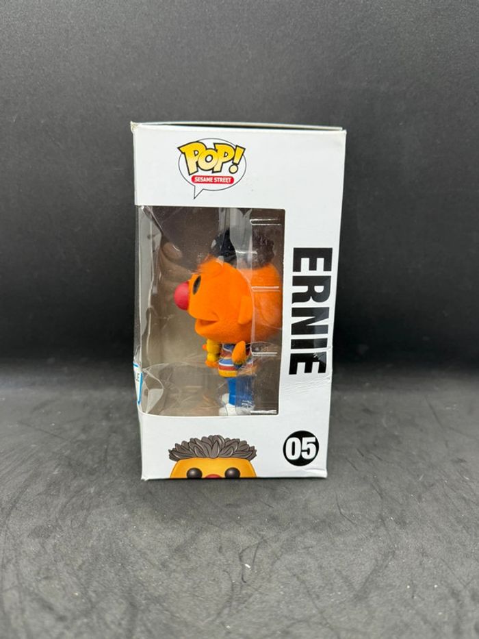 Funko pop Sesame Street Ernie 05 flocked - photo numéro 5