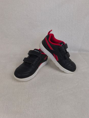 Basket scratch Noir et Rouge Reebok Garçon pointure 26.5