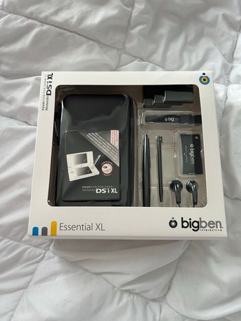 Coffret DSi XL neuf Nitendo