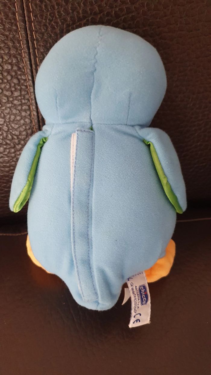 Peluche jouet d'éveil, musicale et lumineuse Pingouin de Chicco - photo numéro 4