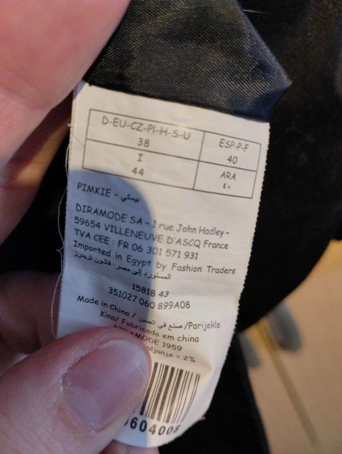 Veste noire - photo numéro 4
