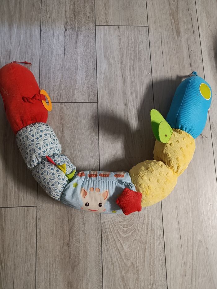 Boudin jouet d'éveil Sophie la Girafe toucher sensoriel