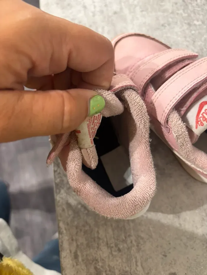 Basket nike fille rose taille 23,5 - photo numéro 5