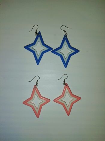2 paires de boucles d'oreilles