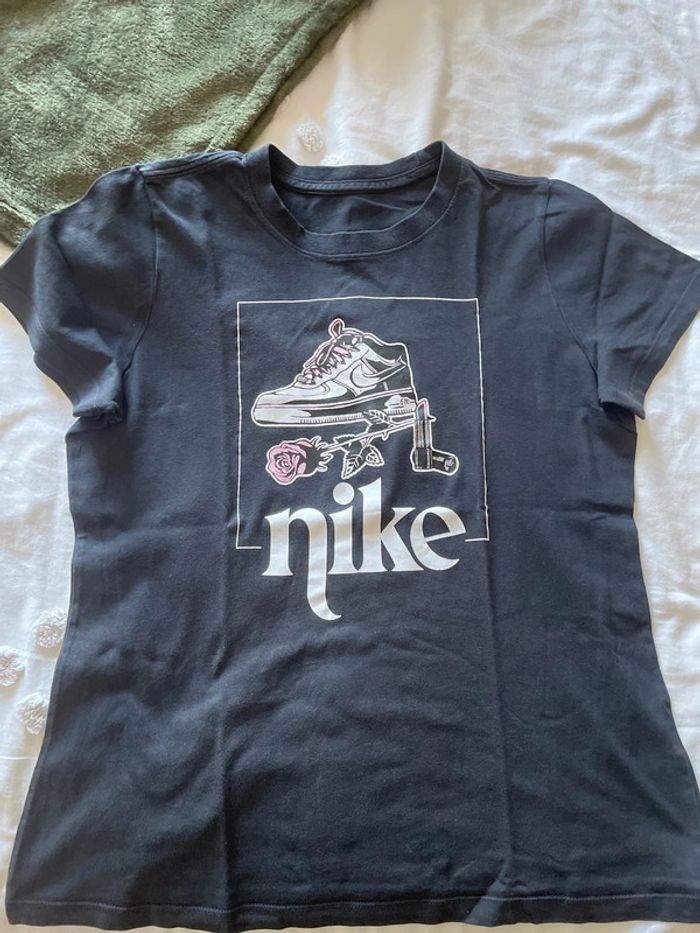 Tee shirt