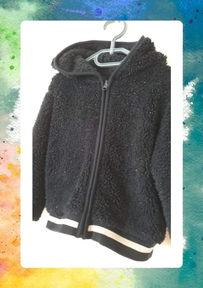 Gilet bien chaud et doux a paillettes 5 ans - photo numéro 3