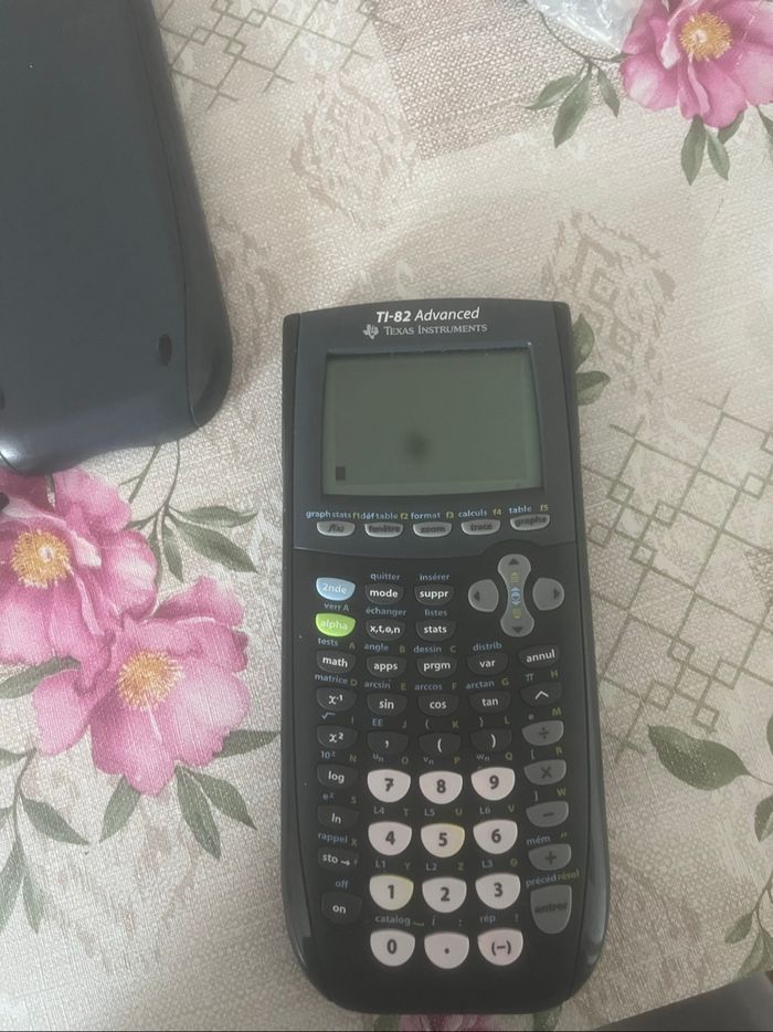 Calculatrice Texas instruments ti 82 - photo numéro 4