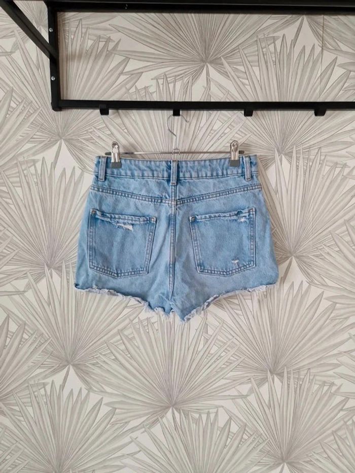 Joli short en jean pour l'été Primark taille 36 - photo numéro 2