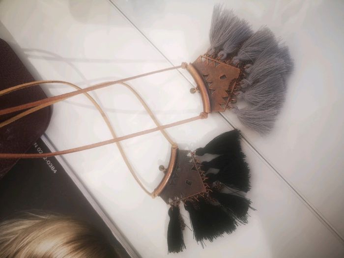 Collier pompom