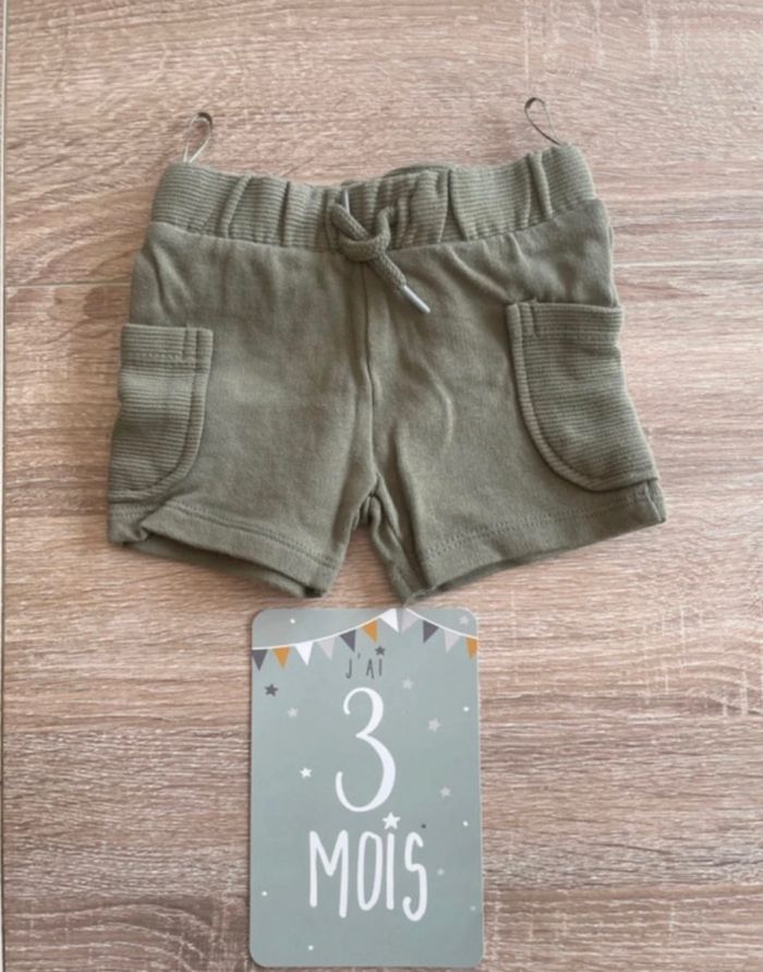 Short bébé