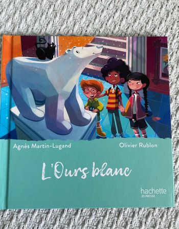 Livre macdo " L’ours blanc "