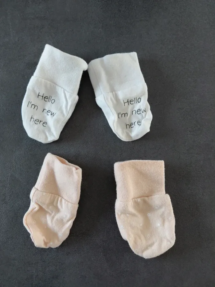Lot de 2 paires de gants naissance