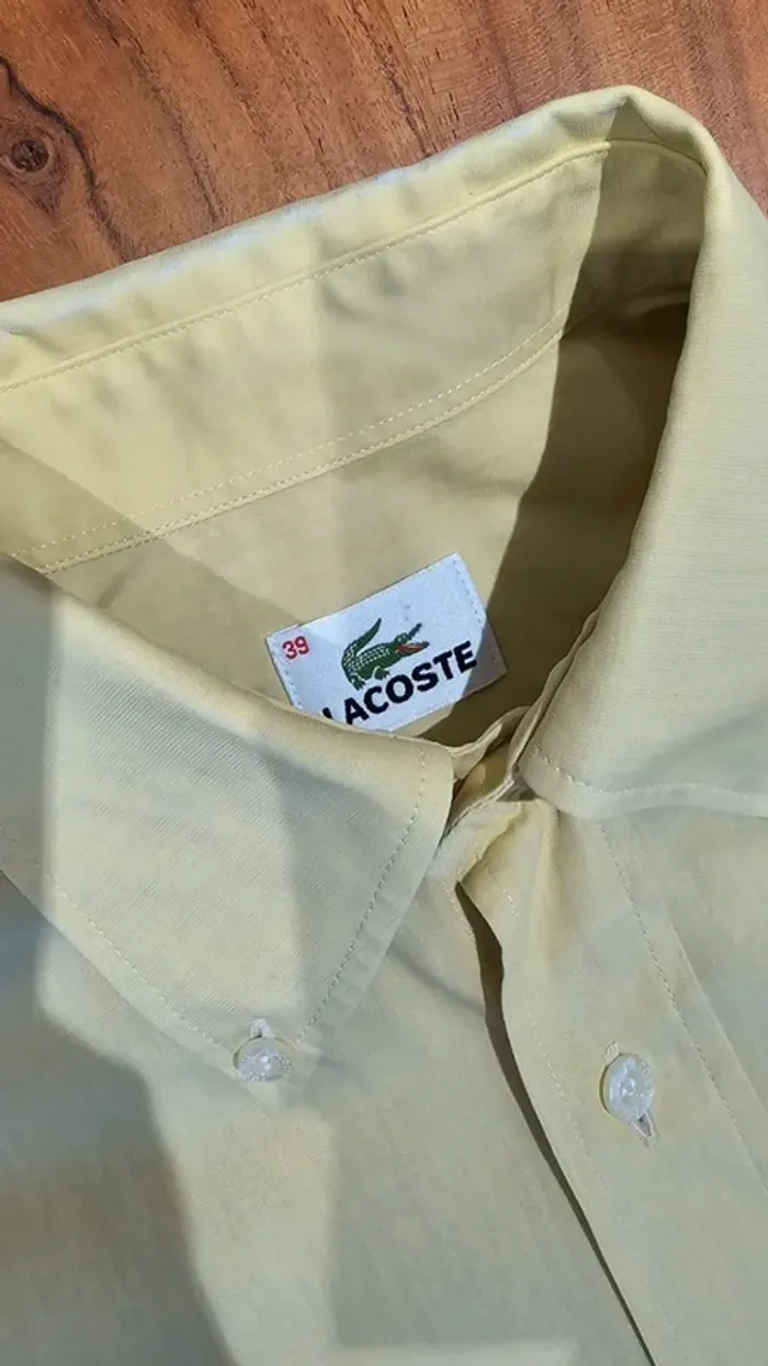 Chemisette Lacoste Taille M - photo numéro 3