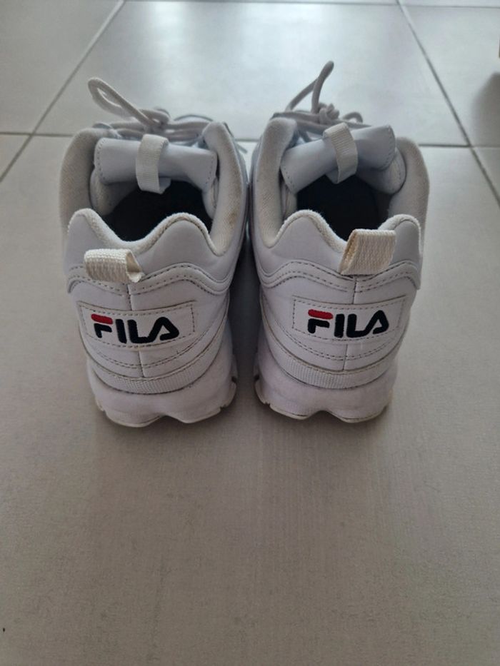 Basket fille Fila blanc Pointure 40 - photo numéro 2