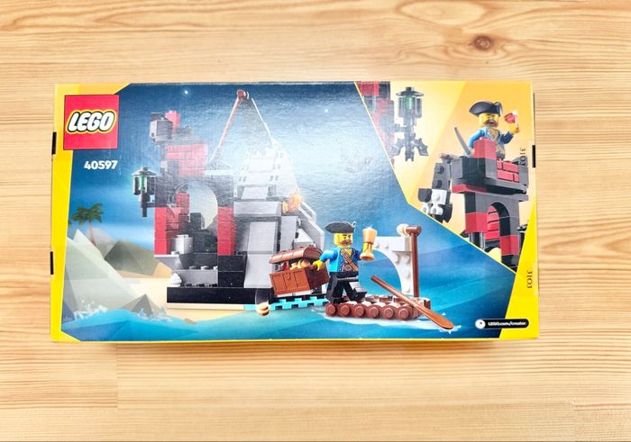 Lego Set Pirates : L’Effroyable Île des Pirates (Réf. : 40597) - NEUF - photo numéro 2