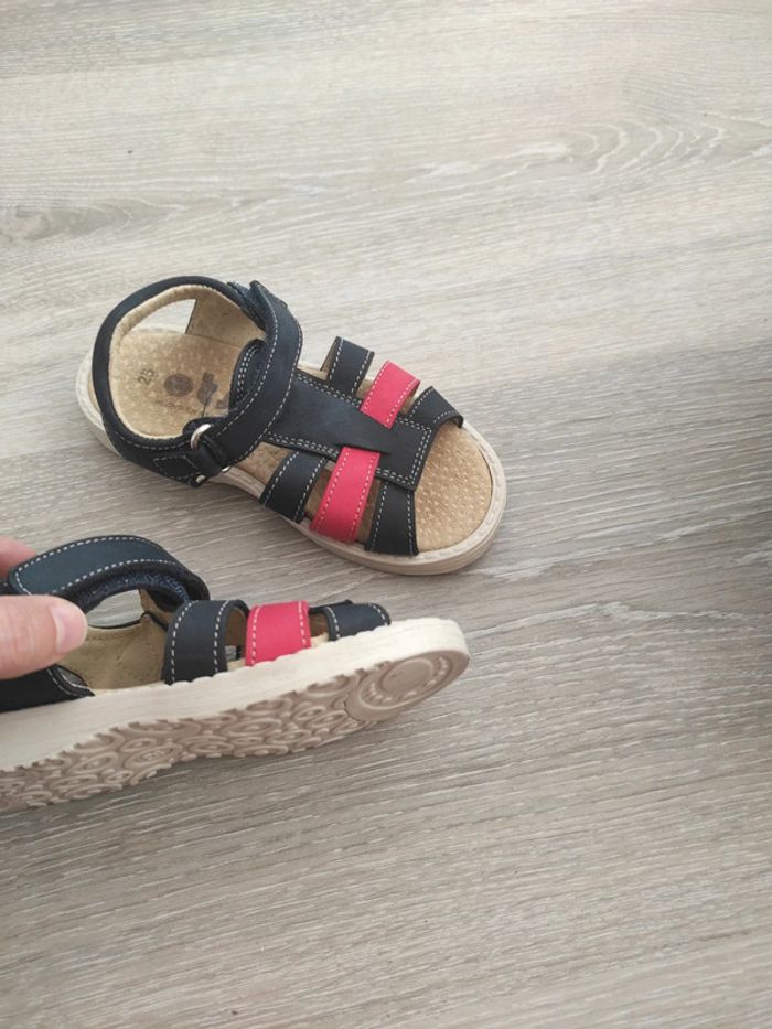 Sandalettes pointure 25 - photo numéro 6