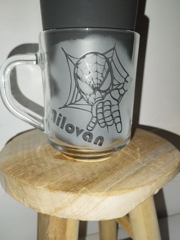 Gravure sur tasse
