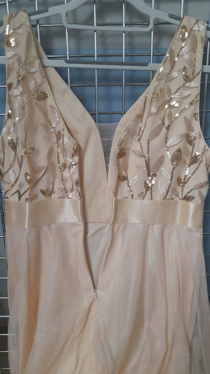 Robe longue dorée - photo numéro 3