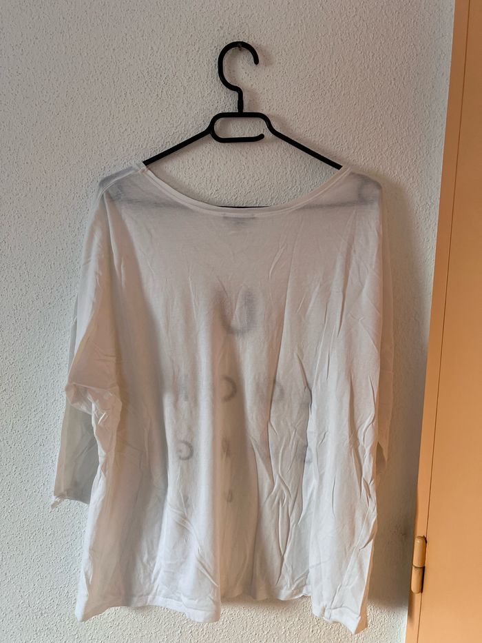 Blouse manches 3/4 blanche à inscriptions Kiabi taille XL - photo numéro 2