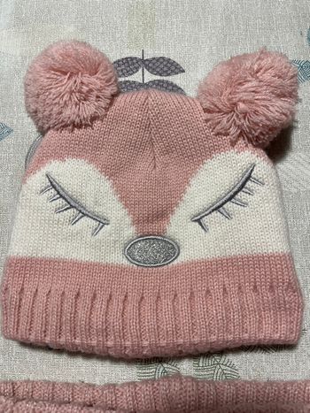 Bonnet et tour de cou