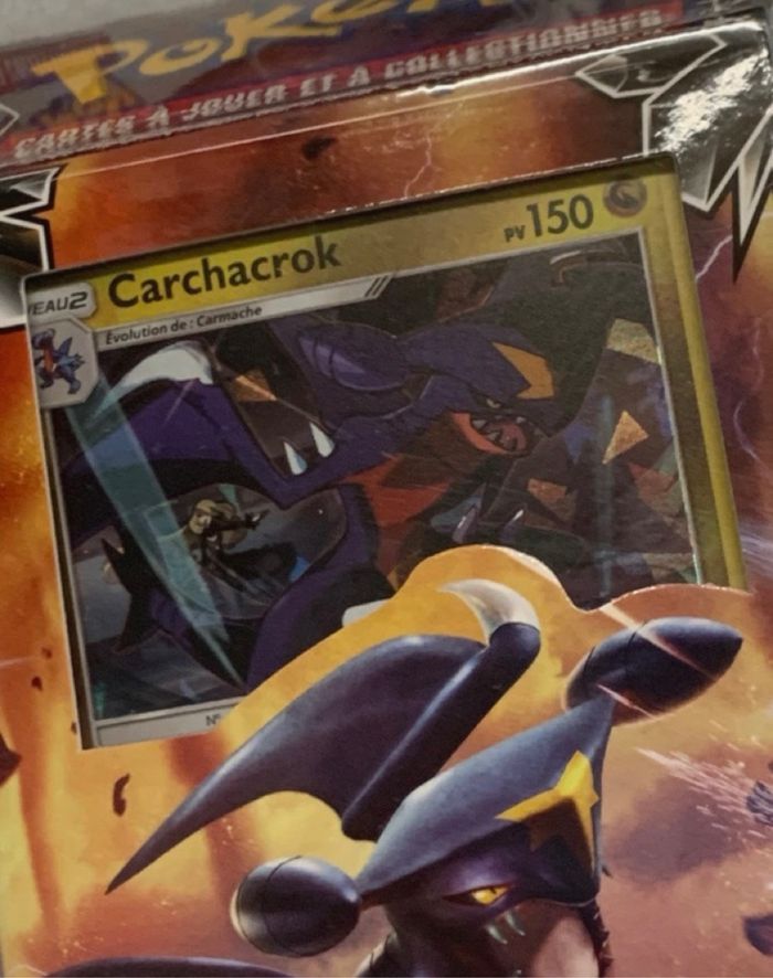 Deck Pokémon S&L Ultra Prisme Carchakrok neuf scellé - photo numéro 2