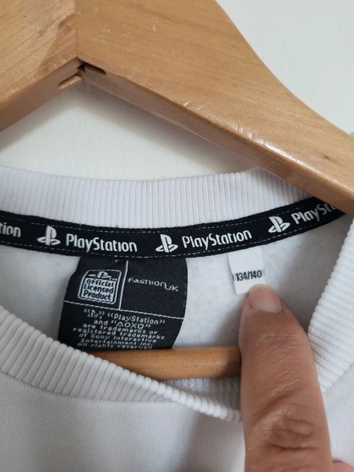 Sweat PlayStation Station comme neuf 10 ans - photo numéro 3