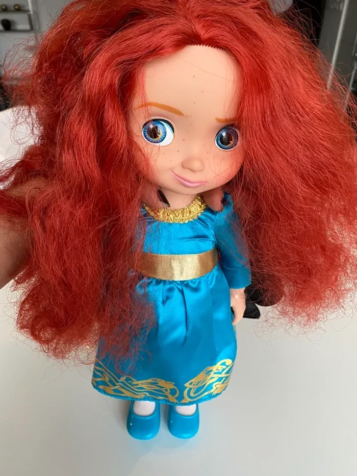 Poupée Disney rebelle - photo numéro 5