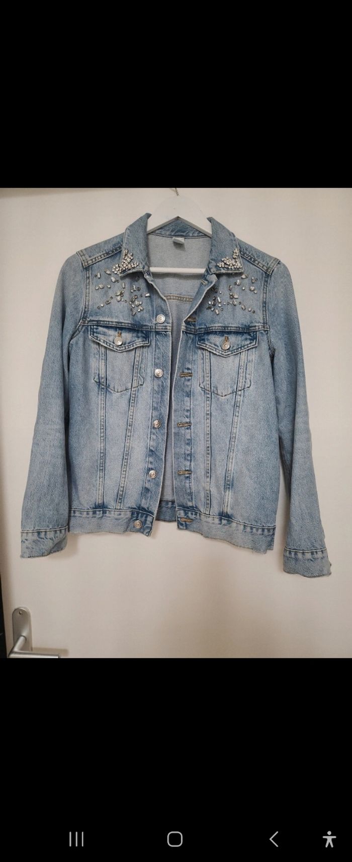 Veste en jean avec strass
