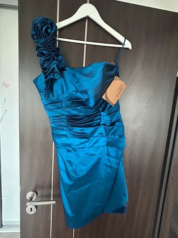 Robe Cocktail bleue roi