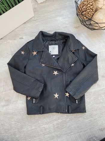 Magnifique veste Neuve 4-5 ans