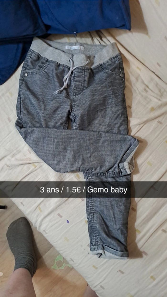 Pantalon élastique gris foncé