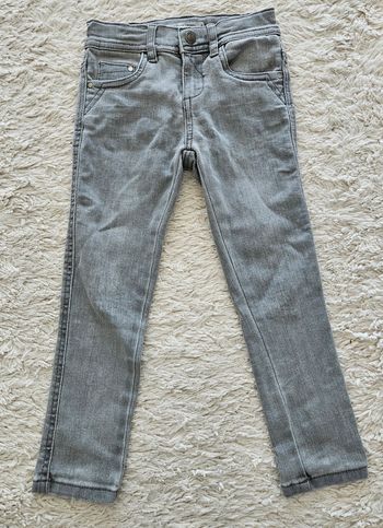 Jean gris 4 ans