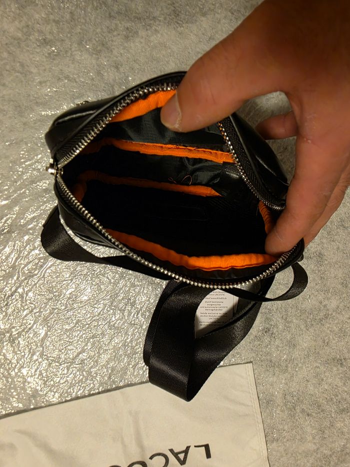 Sac à bandoulière Lacoste - photo numéro 4