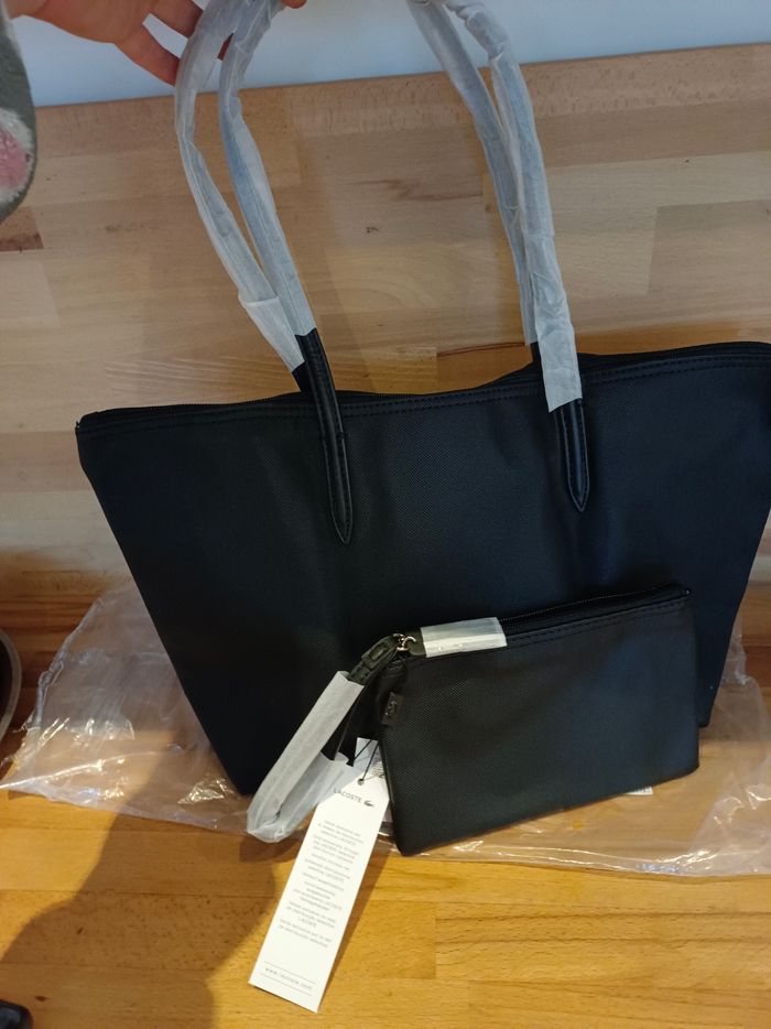 Sac lacoste+porte feuille - photo numéro 2