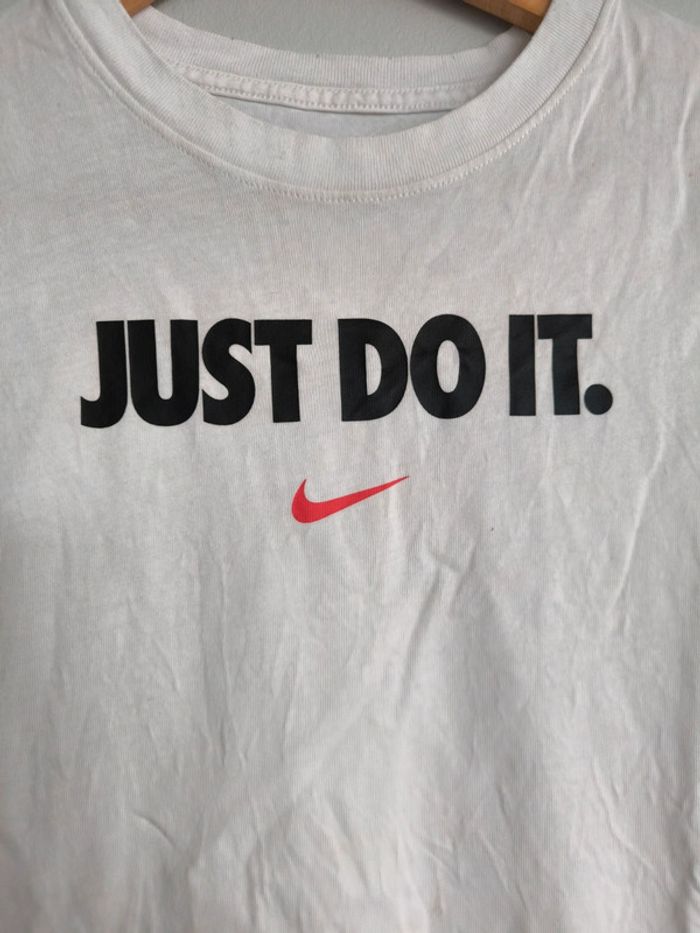 Tee shirt Nike blanc taille L - photo numéro 2