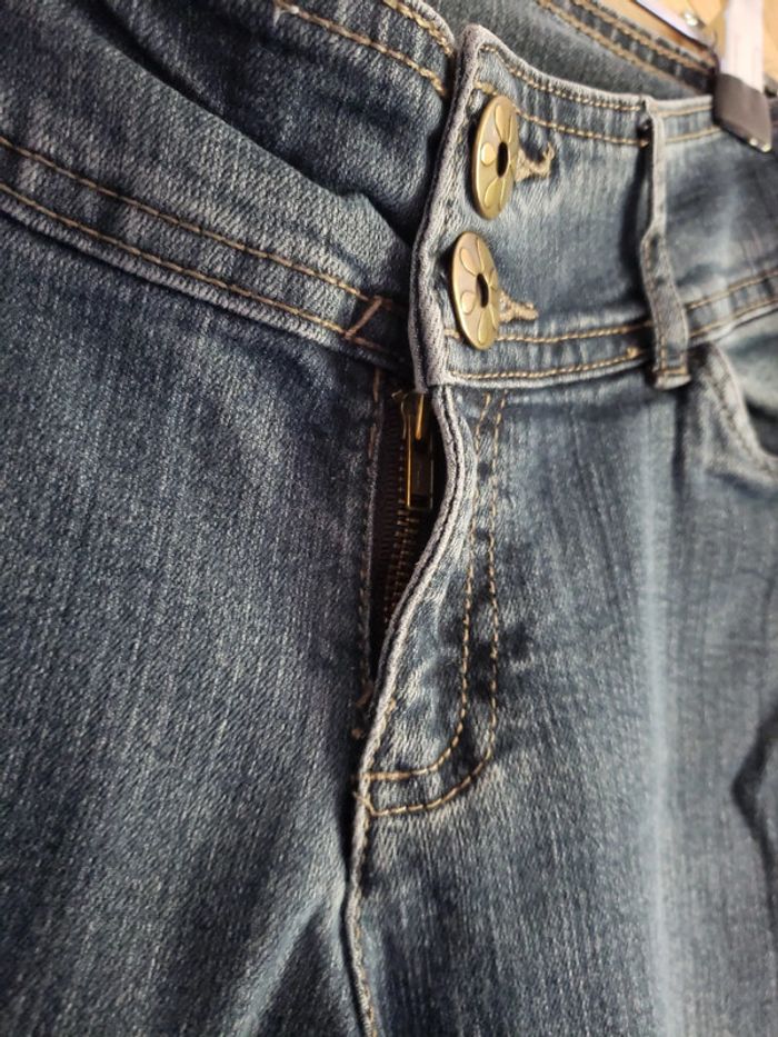 Jean femme taille 36 - photo numéro 3