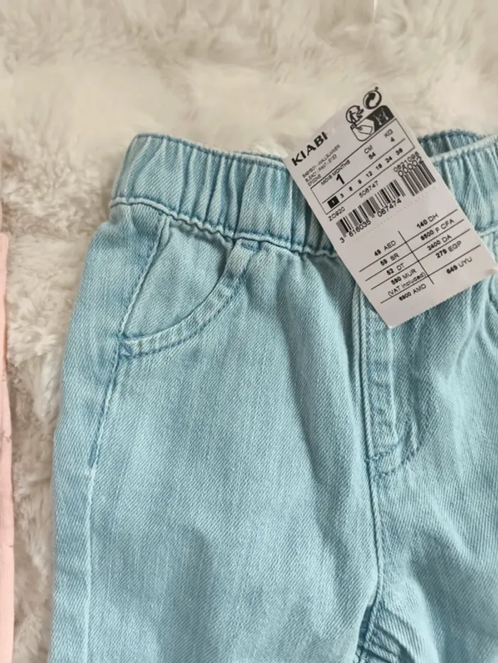 👶 Lot pantalons bébé – 1 mois – Kiabi & Disney - photo numéro 5