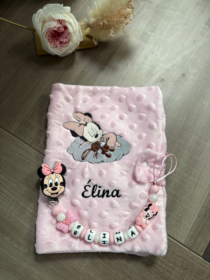 Protège carnet de santé fille rose souris