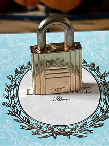 Cadenas décoratif pour sac à main