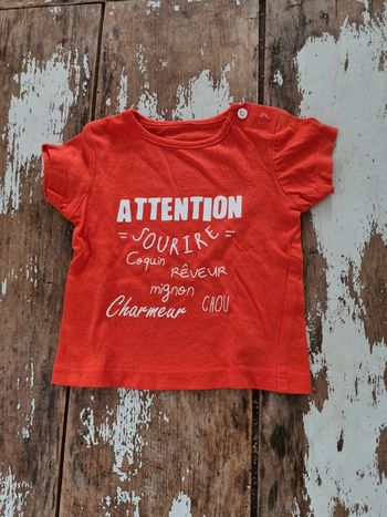 Lot trois t-shirts manches courtes 1 mois et 3 mois