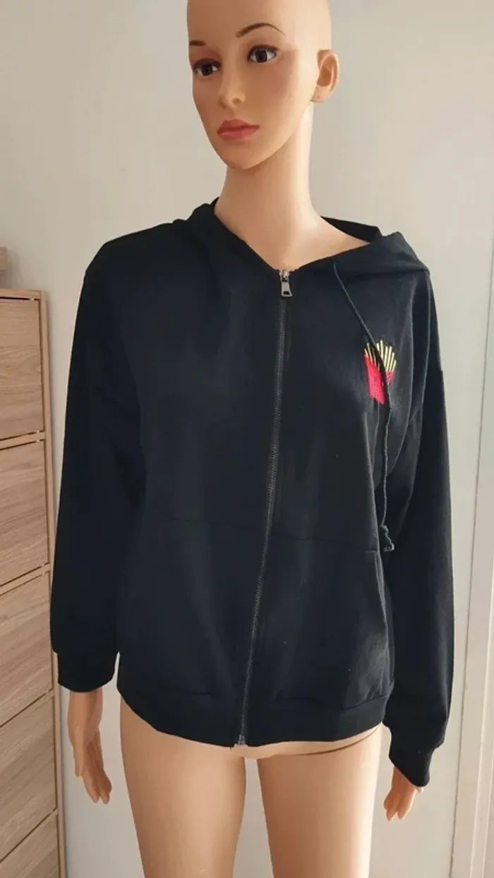 Gilet zippé noir avec motifs taille m/l femme