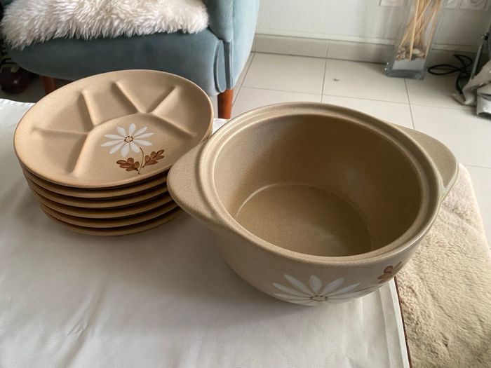 Service à fondue vintage Saint- Amand - modèle Automne - 6 assiettes + soupière - état excellent - photo numéro 3