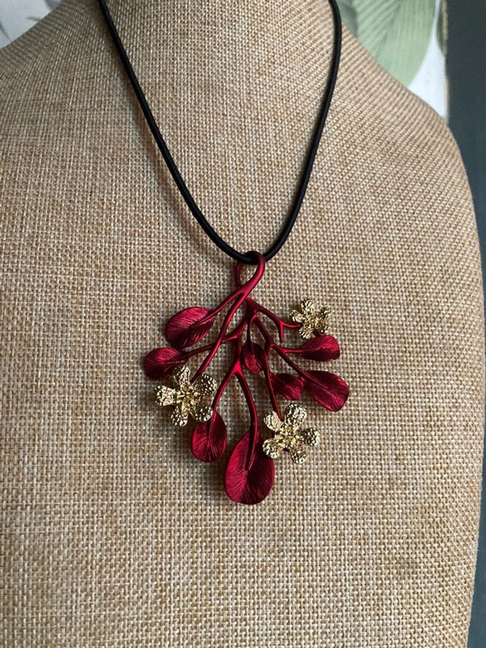 collier fleur rouge - photo numéro 2