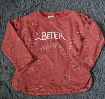 Sweat avec écriture et têtes de chats 3ans