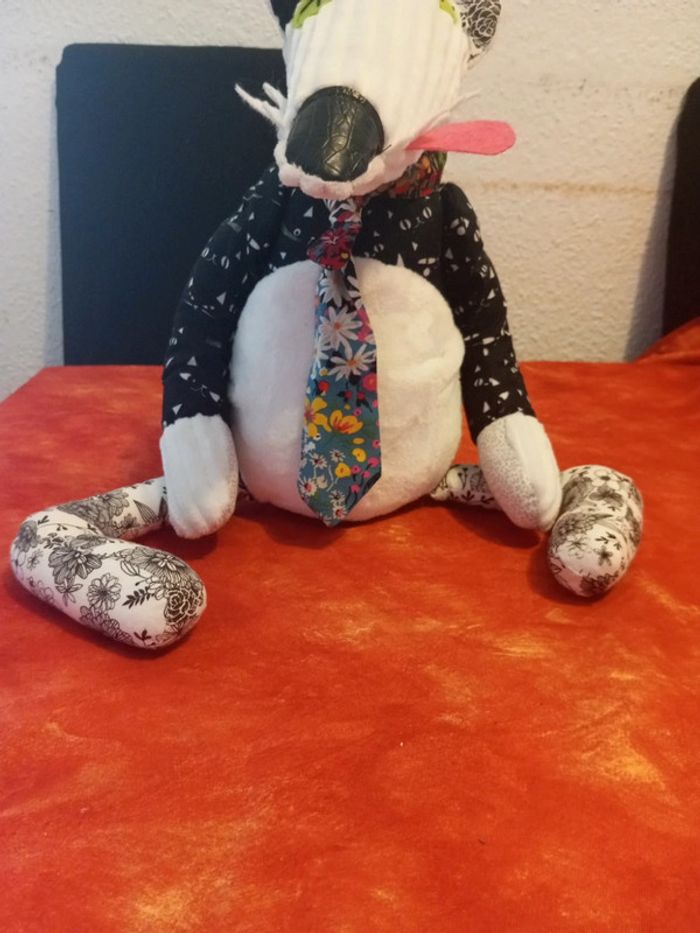 Grand loup patchwork avec cravate - photo numéro 7